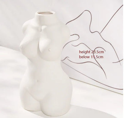 Sculpture Vase - Lirana Decor